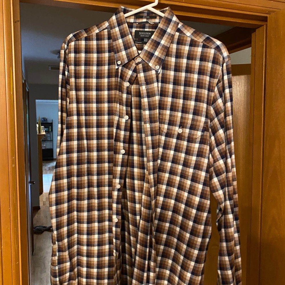 Nordstrom Men’s shot dress shirt